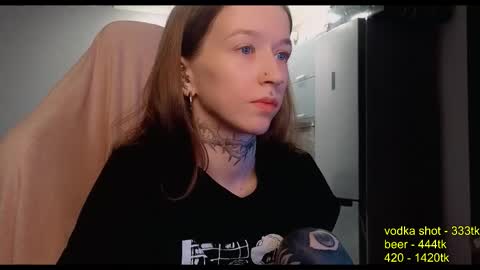 fran_bow online show from October 2025 08:13:01 AM