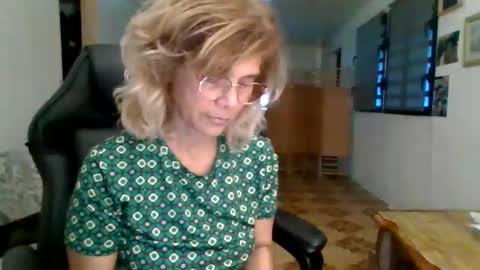 francelune online show from September 2025 02:11:02 PM
