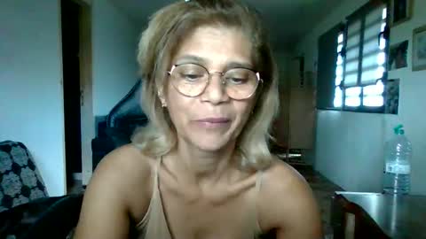 francelune online show from October 2025 11:02:01 AM