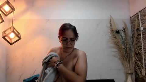          online show from February 2025 09:14:02 AM