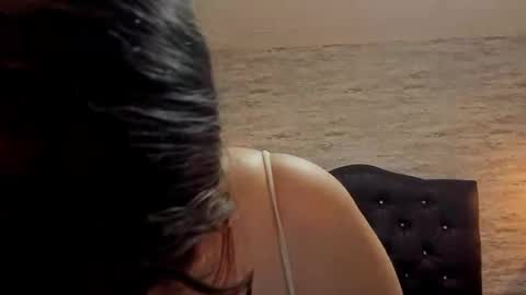 Snapshot of francesca_bbw chatting on December 2025 02:35:01 PM online show from December 2025 02:35:01 PM