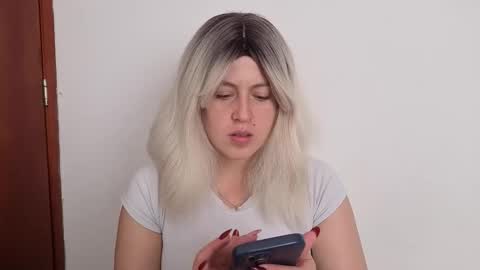 Francesca online show from February 2026 09:00:02 PM