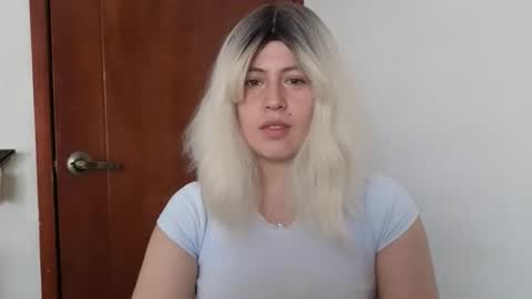 Snapshot of francescaasmith chatting on April 2026 06:41:01 PM Francesca online show from April 2026 06:41:01 PM