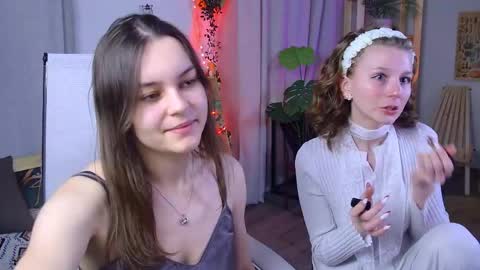 Snapshot of francescacavaliere chatting on April 2026 07:20:01 AM Francesca online show from April 2026 07:20:01 AM