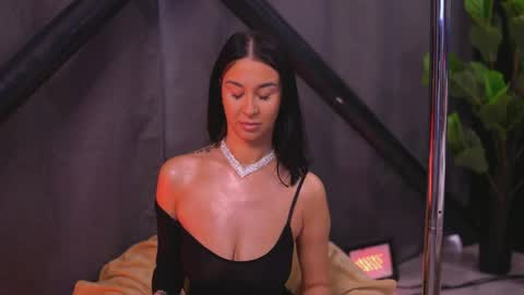 Snapshot of francescadante chatting on March 2026 07:03:02 AM francescadante online show from March 2026 07:03:02 AM