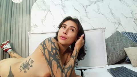 franchesca_de_luca online show from January 2025 04:12:01 AM