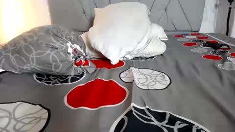 francihot4 online show from January 2026 01:10:02 AM