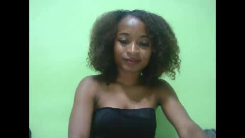 Snapshot of francine925426 chatting on January 2026 08:18:02 AM francine925426 online show from January 2026 08:18:02 AM
