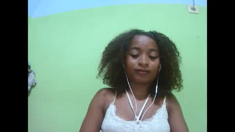 Snapshot of francine925426 chatting on January 2026 09:56:01 AM francine925426 online show from January 2026 09:56:01 AM