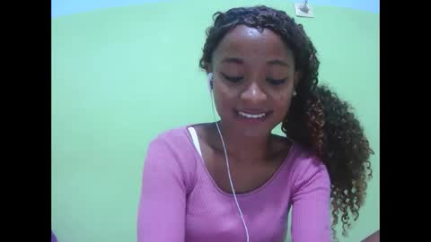 Snapshot of francine925426 chatting on January 2026 08:52:01 AM francine925426 online show from January 2026 08:52:01 AM