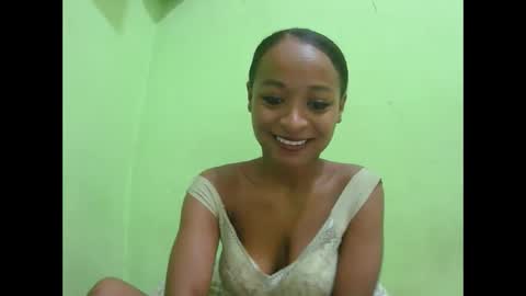Snapshot of francine925426 chatting on April 2026 03:38:01 AM francine925426 online show from April 2026 03:38:01 AM