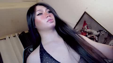 Snapshot of francine_moore chatting on December 2024 03:08:02 AM Francine online show from December 2024 03:08:02 AM