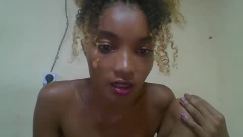 Snapshot of francinoli chatting on March 2026 02:21:02 PM Francinoli online show from March 2026 02:21:02 PM