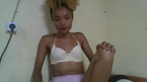 Snapshot of francinoli chatting on March 2026 04:56:01 PM Francinoli online show from March 2026 04:56:01 PM