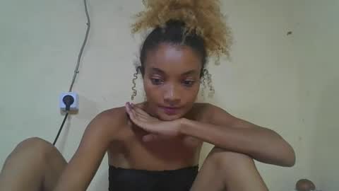 Snapshot of francinoli chatting on March 2026 08:30:01 PM Francinoli online show from March 2026 08:30:01 PM