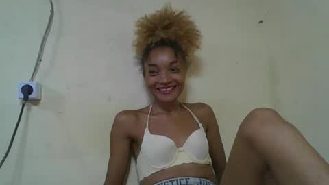 Snapshot of francinoli chatting on March 2026 09:48:01 PM Francinoli online show from March 2026 09:48:01 PM