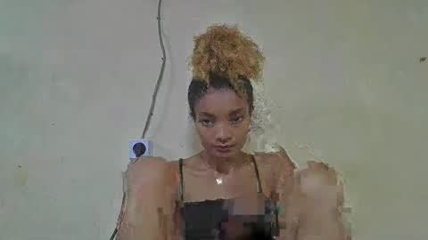 Snapshot of francinoli chatting on April 2026 11:08:02 AM Francinoli online show from April 2026 11:08:02 AM