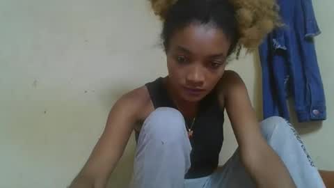 Snapshot of francinoli chatting on April 2026 03:23:01 AM Francinoli online show from April 2026 03:23:01 AM