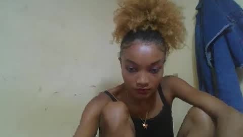 Snapshot of francinoli chatting on April 2026 10:16:02 AM Francinoli online show from April 2026 10:16:02 AM