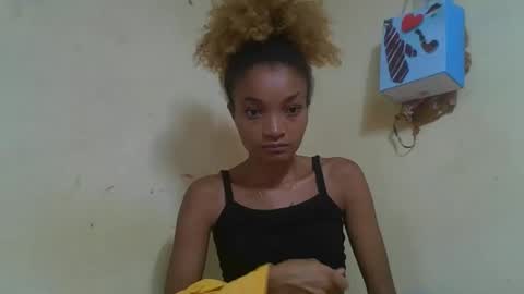 Snapshot of francinoli chatting on April 2026 01:51:01 AM Francinoli online show from April 2026 01:51:01 AM