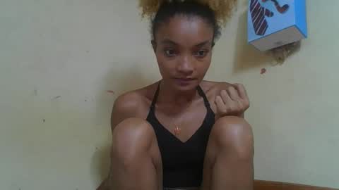Snapshot of francinoli chatting on April 2026 05:54:02 AM Francinoli online show from April 2026 05:54:02 AM
