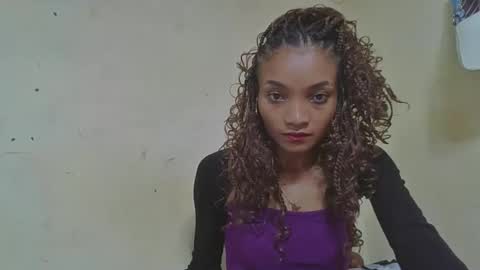 Snapshot of francinoli chatting on May 2026 04:30:01 AM Francinoli online show from May 2026 04:30:01 AM