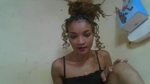 Snapshot of francinoli chatting on May 2026 02:45:01 PM Francinoli online show from May 2026 02:45:01 PM