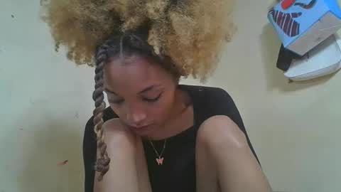 Snapshot of francinoli chatting on May 2026 05:26:02 AM Francinoli online show from May 2026 05:26:02 AM