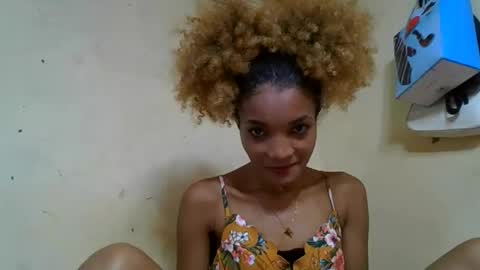 Snapshot of francinoli chatting on May 2026 07:02:02 AM Francinoli online show from May 2026 07:02:02 AM