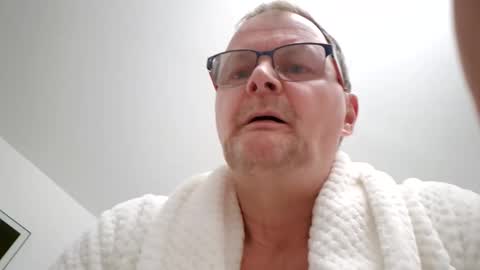 Snapshot of franciscomalin chatting on January 2025 04:57:01 PM franciscomalin online show from January 2025 04:57:01 PM