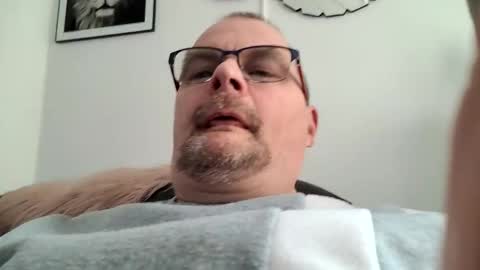 Snapshot of franciscomalin chatting on March 2025 09:07:02 AM franciscomalin online show from March 2025 09:07:02 AM