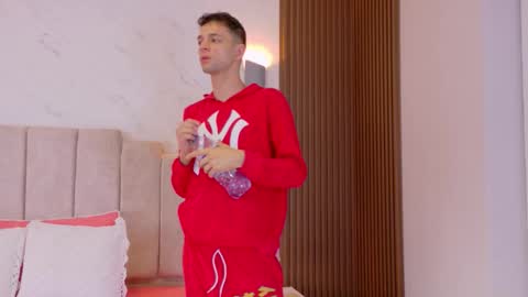 Franco online show from November 2025 03:44:01 PM