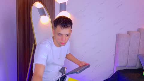 Franco online show from November 2025 11:31:02 AM