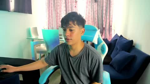 frank online show from February 2025 08:46:01 PM