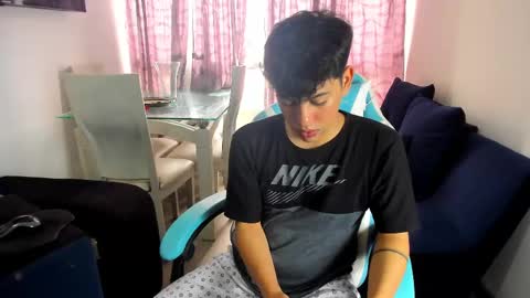 frank online show from February 2025 07:32:02 PM