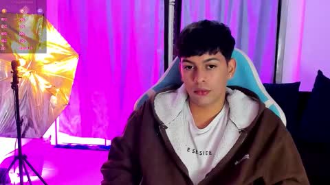 frank online show from November 2025 02:34:01 AM