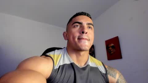 Snapshot of franco_ruiz_ chatting on June 2026 01:32:02 AM franco online show from June 2026 01:32:02 AM