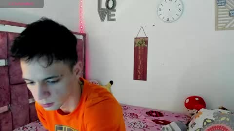 Snapshot of franco_taylor chatting on May 2026 06:07:01 AM Franco taylor online show from May 2026 06:07:01 AM