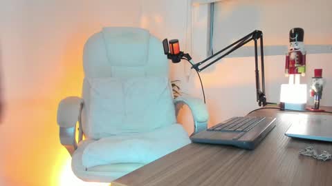 Snapshot of francodelacruz chatting on December 2024 09:13:02 AM Francum online show from December 2024 09:13:02 AM