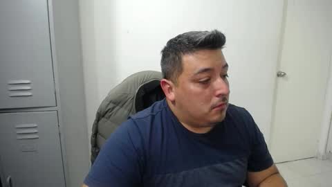 Snapshot of francoisroy chatting on September 2025 11:49:01 PM Juan online show from September 2025 11:49:01 PM