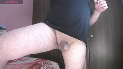 Snapshot of francoisroy chatting on March 2026 03:21:02 AM Juan online show from March 2026 03:21:02 AM