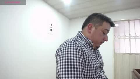 Snapshot of francoisroy chatting on April 2026 09:19:01 PM Juan online show from April 2026 09:19:01 PM