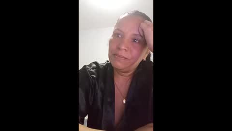 francy froz online show from May 2026 07:11:01 PM