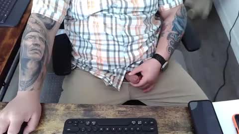 Snapshot of frank1107 chatting on September 2025 06:24:02 PM Frank online show from September 2025 06:24:02 PM