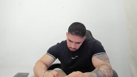 Snapshot of frank_foxx1 chatting on March 2026 02:06:02 AM frank_foxx1 online show from March 2026 02:06:02 AM