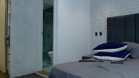 Frank online show from February 2025 06:51:01 AM