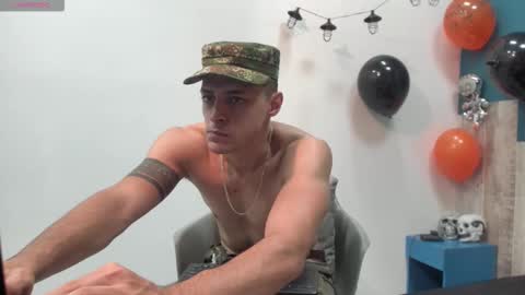 Snapshot of frank_millers chatting on October 2025 10:42:02 PM Frank online show from October 2025 10:42:02 PM