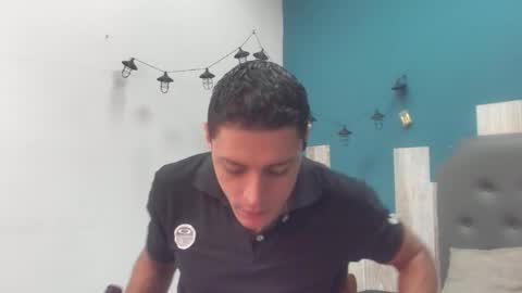 Frank online show from November 2025 08:19:01 PM