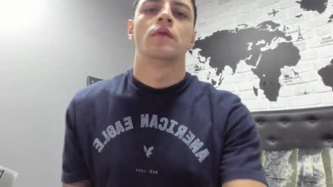 Frank online show from November 2025 07:05:02 PM