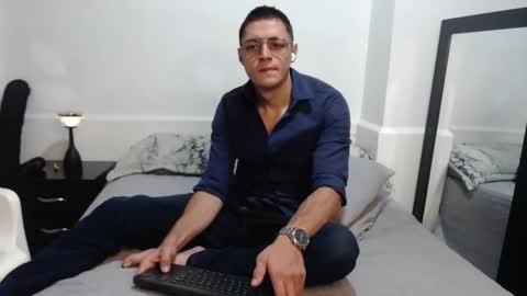 Frank online show from June 2026 06:42:02 AM
